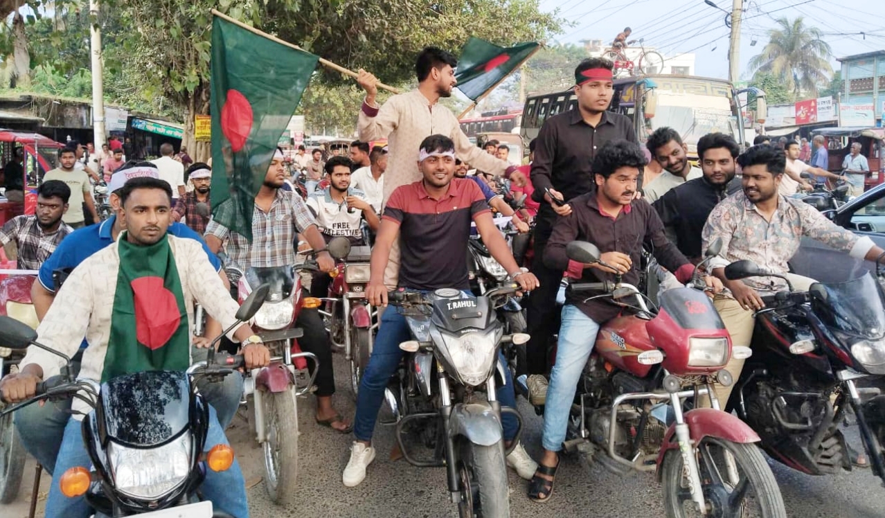 কোটচাঁদপুরে বৈষম্যবিরোধী ছাত্র আন্দোলনের বাইক শোডাউন ও লিফলেট বিতরণ