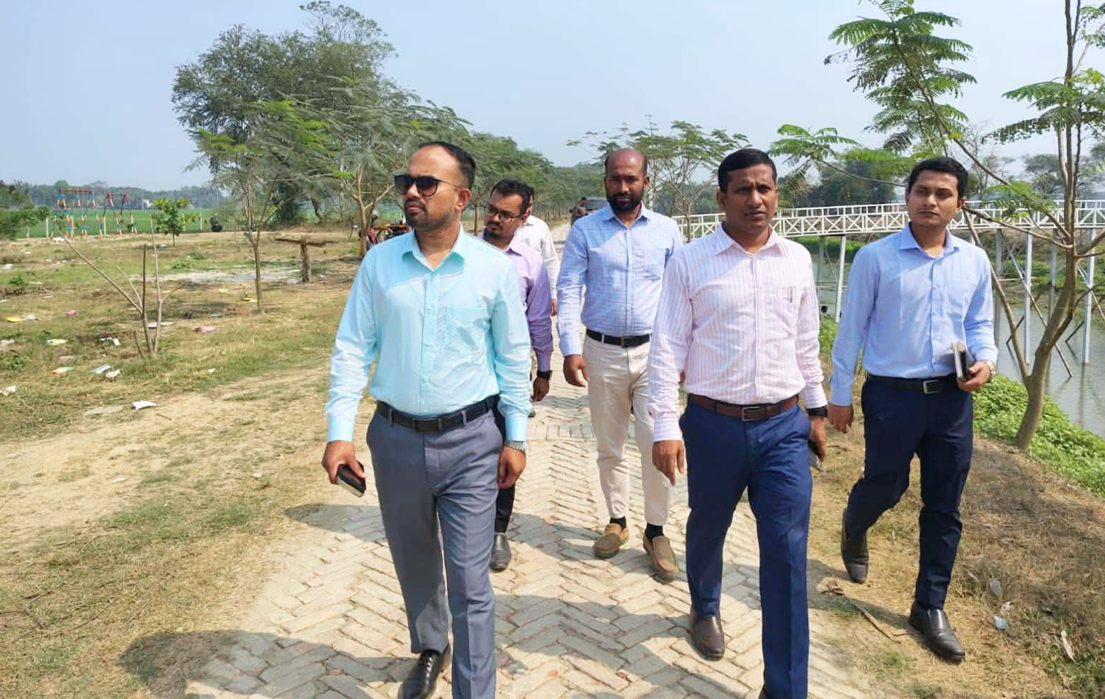 শালিখায় বিভিন্ন দপ্তর ও উন্নয়ন কার্যক্রম পরিদর্শন করলেন মাগুরা জেলা প্রশাসক