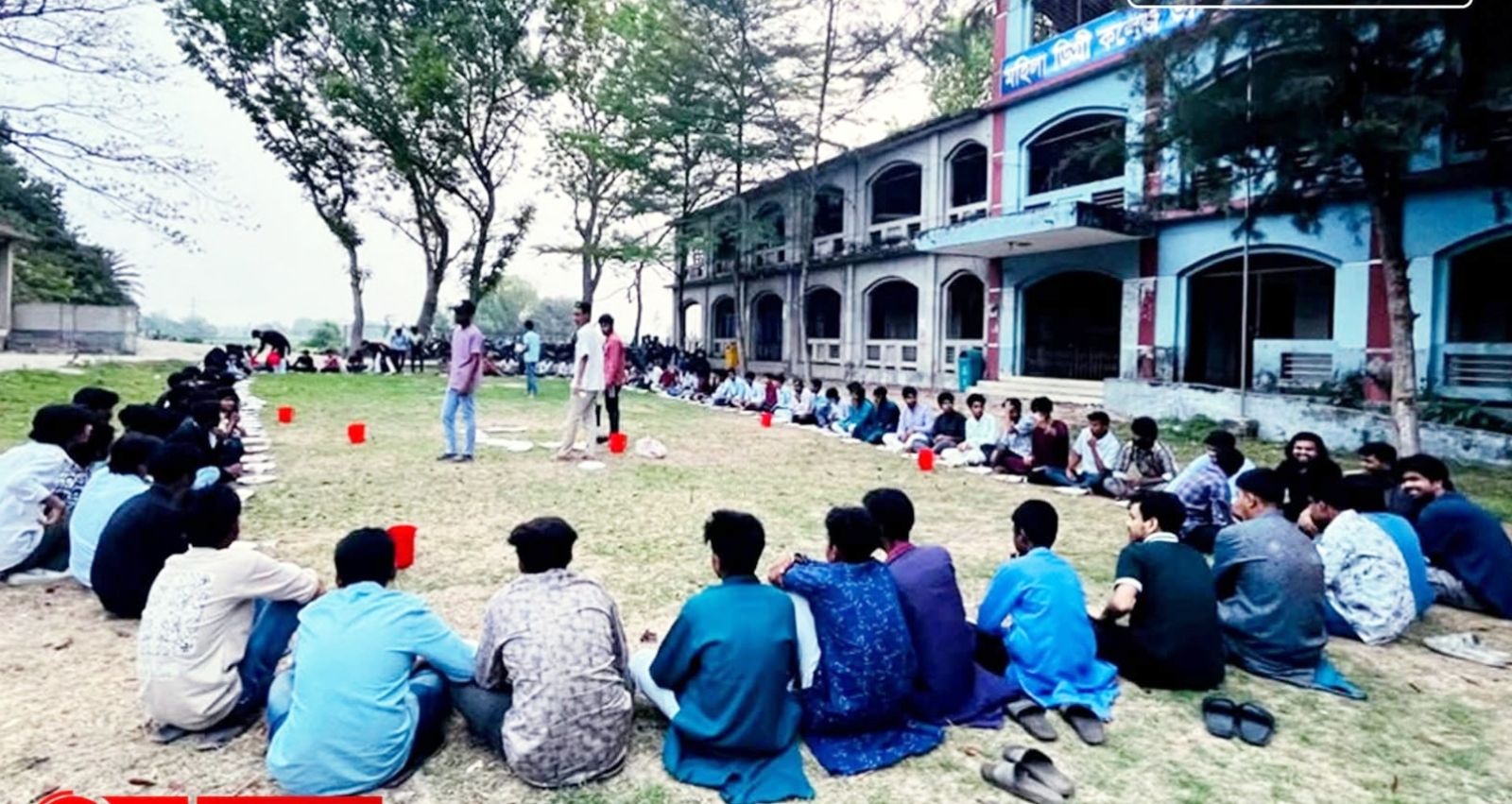 নিষিদ্ধ ছাত্রলীগের ইফতারের আয়োজন পাবনার ভাঙ্গুড়ায়