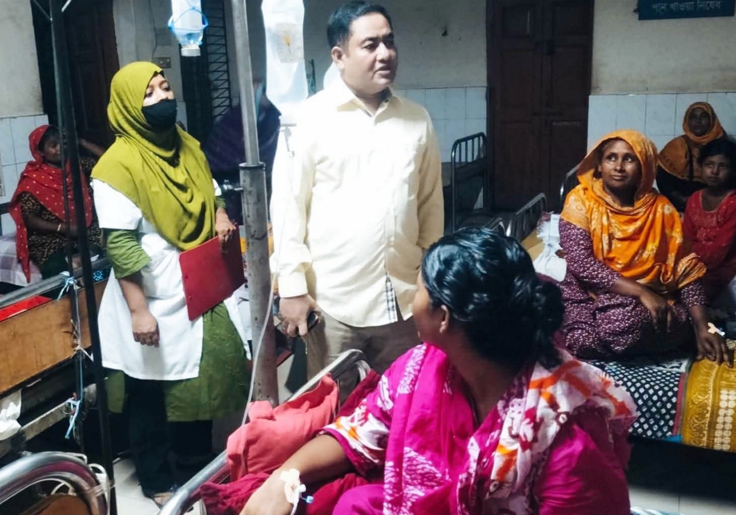 হাসপাতালে সিভিল সার্জনের পরিদর্শন, বেসরকারি অ্যাম্বুলেন্স সিন্ডিকেট নিয়ে ক্ষোভ