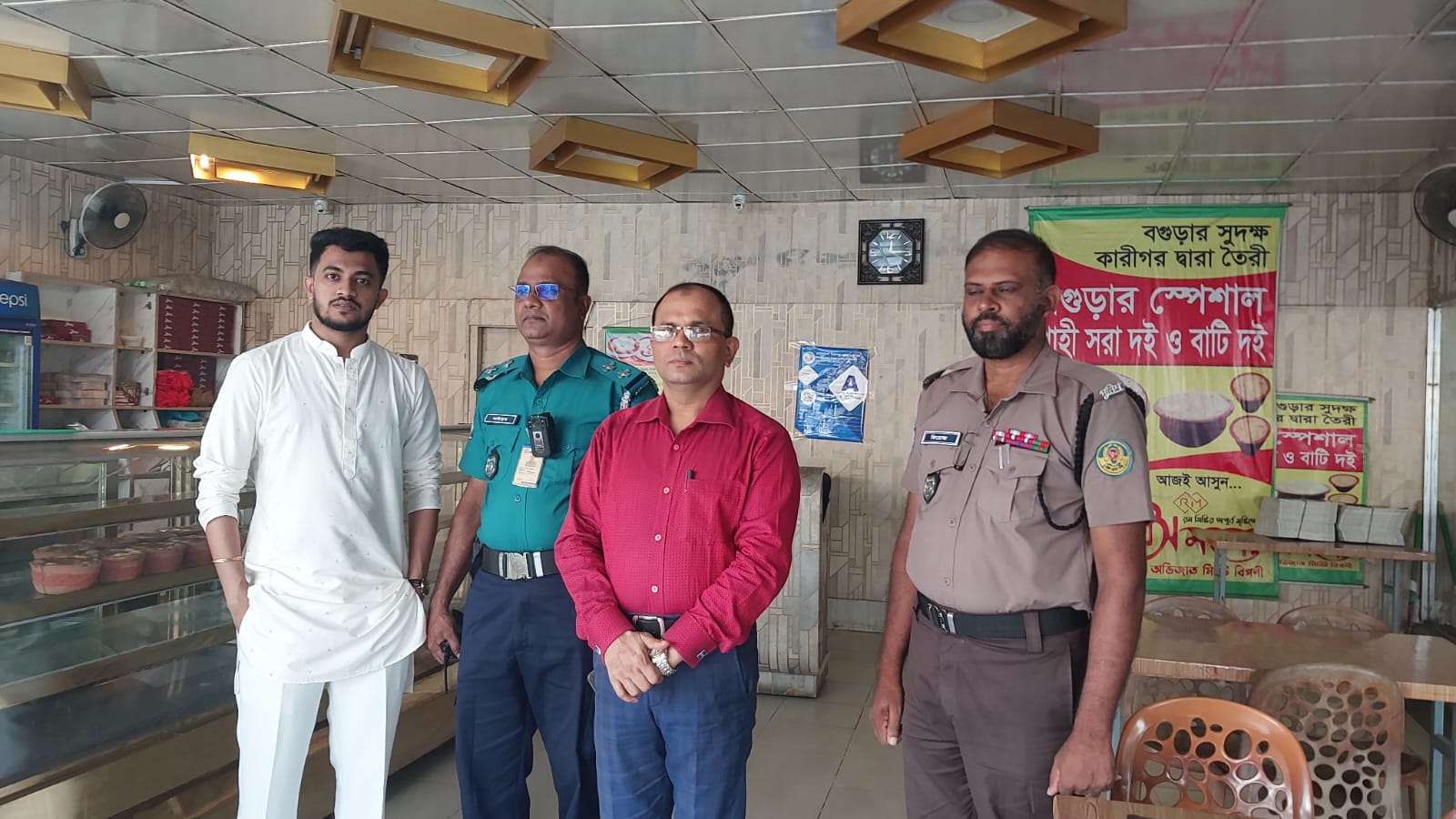 খুলনায় ভোক্তার অভিযানে ১ লাখ টাকার বেশি জরিমানা, ছাড় পেল না অনিয়মকারী ব্যবসায়ীরা